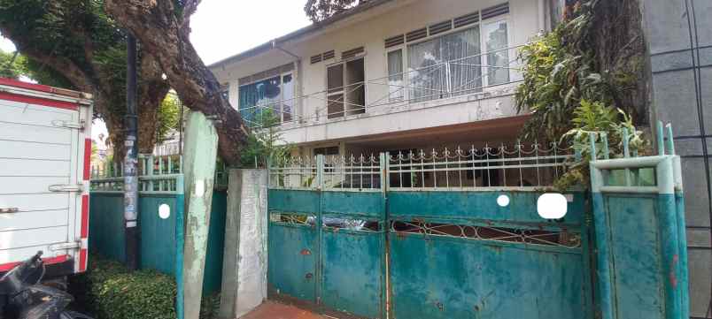 dijual rumah senayan