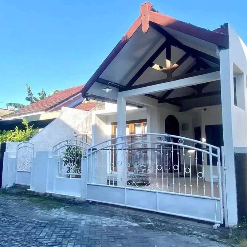 dijual rumah sendangtirto berbah