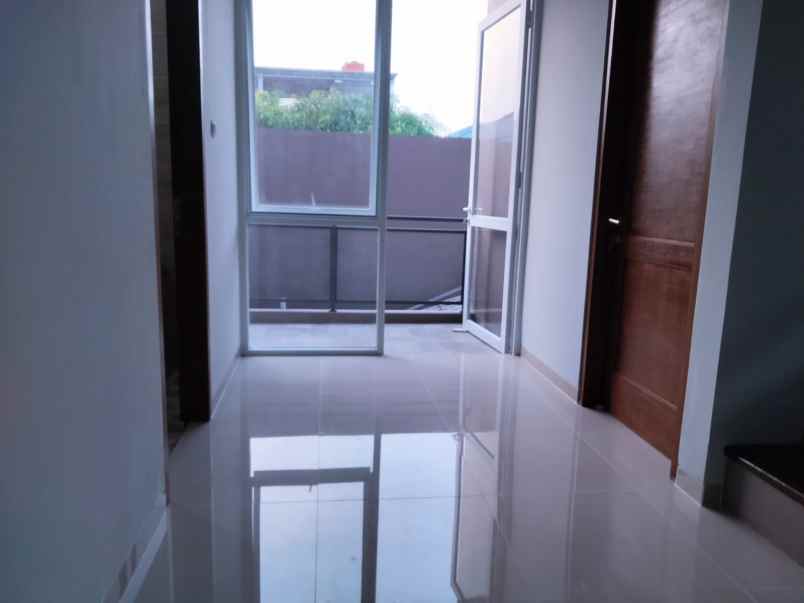 dijual rumah sentul city