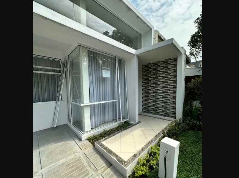 dijual rumah sentul city