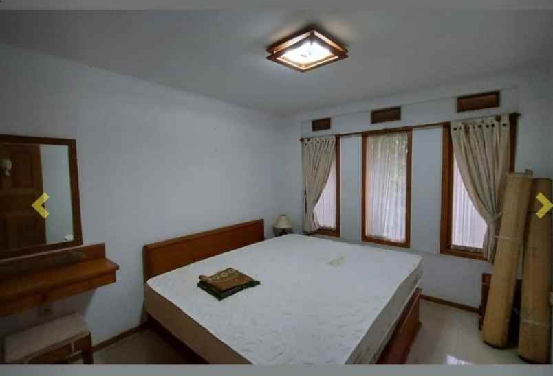 dijual rumah setiabudi gegerkalong bandung