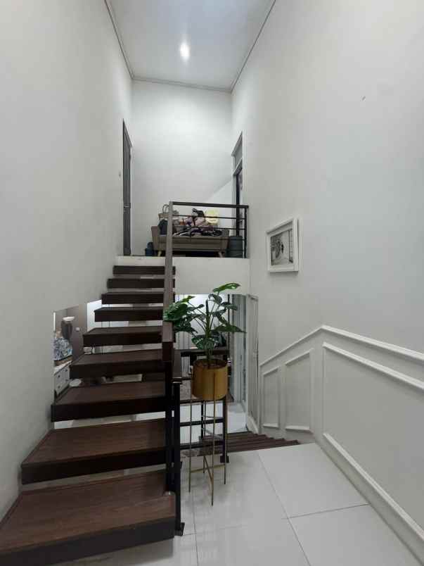 dijual rumah setu cipayung jakarta timur