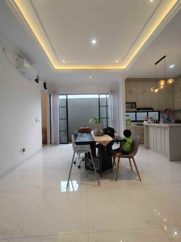 dijual rumah setu cipayung jaktim