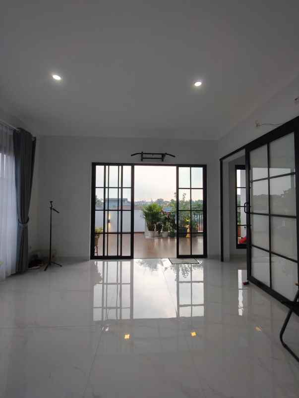 dijual rumah setu cipayung jaktim