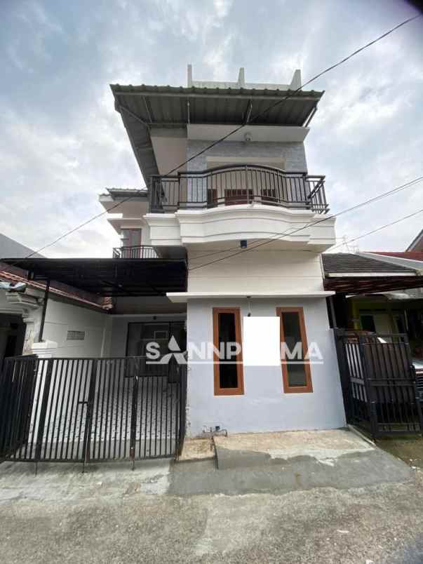 dijual rumah siap huni 2 lantai di kemang bogor