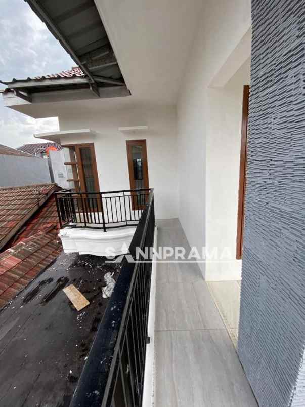 dijual rumah siap huni 2 lantai di kemang bogor