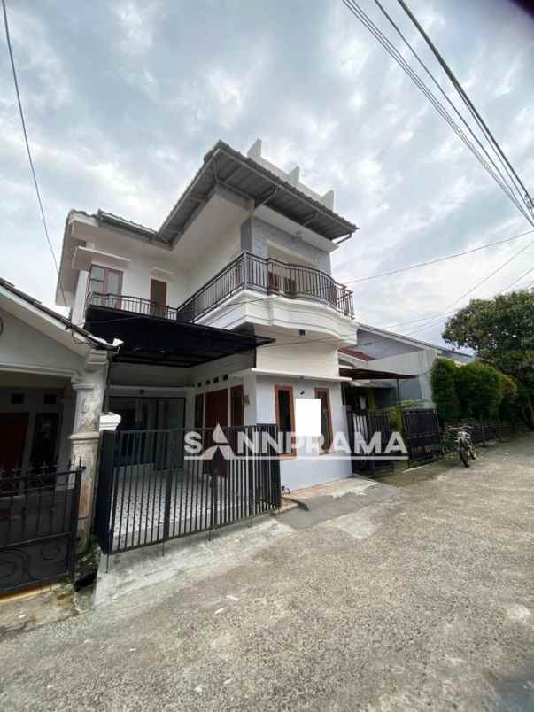 dijual rumah siap huni 2 lantai di kemang bogor