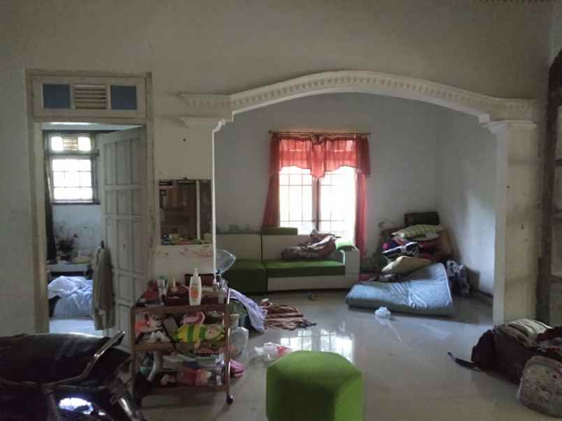 dijual rumah siap huni akses jl mobil ada garasi