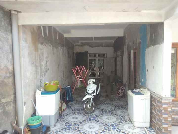 dijual rumah siap huni akses jl mobil ada garasi