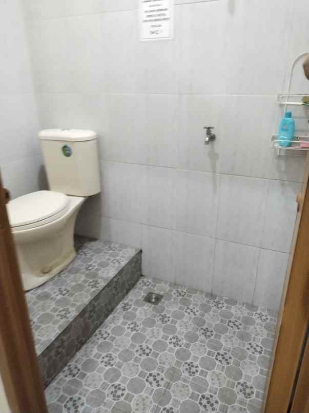 dijual rumah siap huni dg ukiran jepara di beji depok
