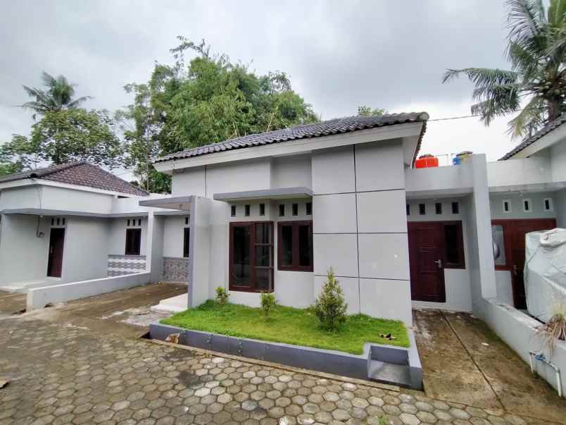 dijual rumah sidorejo kemiri mojosongo