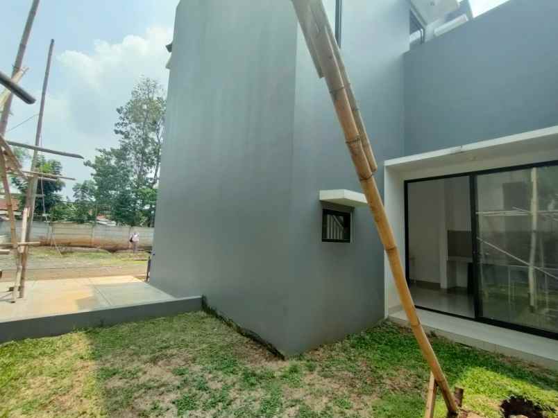 dijual rumah sip 749