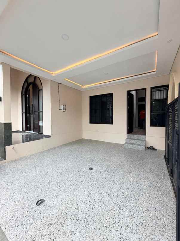 dijual rumah stadion maguwo