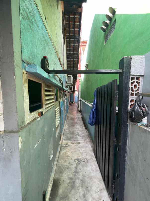 dijual rumah strategis di koja jakarta utara