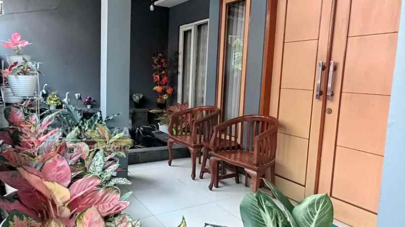 dijual rumah sukamaju