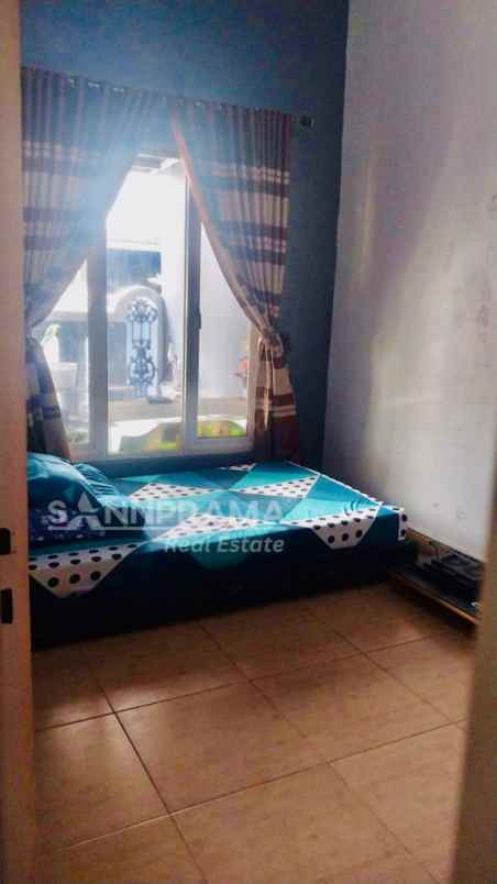 dijual rumah sukamaju