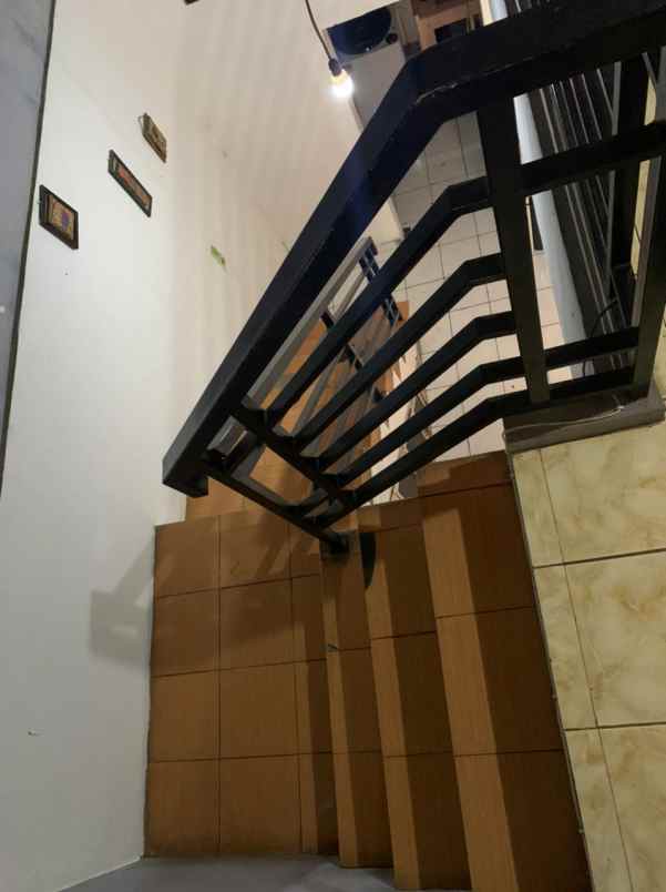 dijual rumah sukatani depok