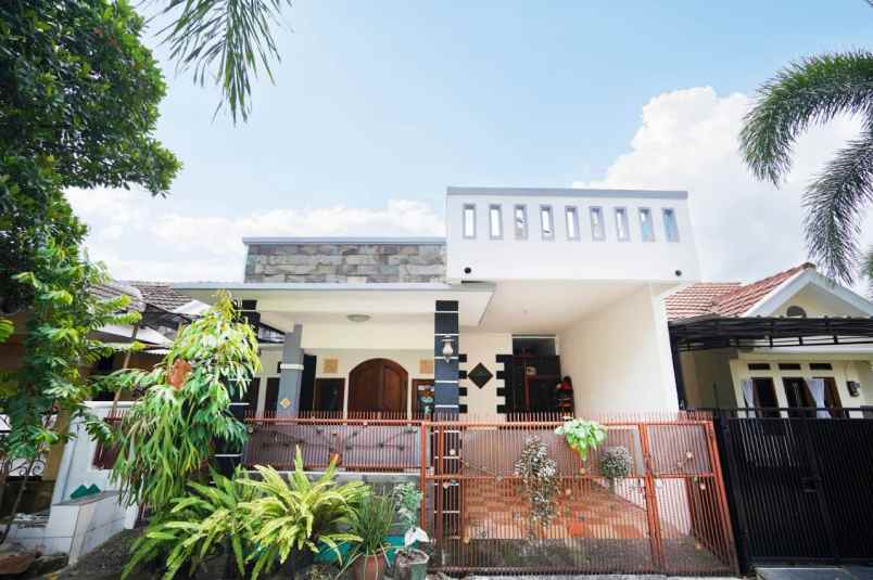 dijual rumah sukatani tapos depok jawa