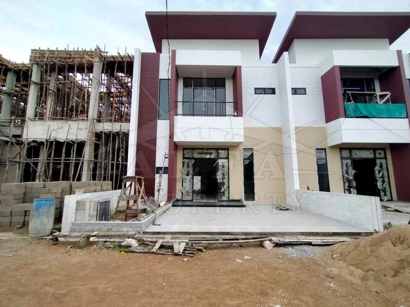 dijual rumah summer icon kota pontianak