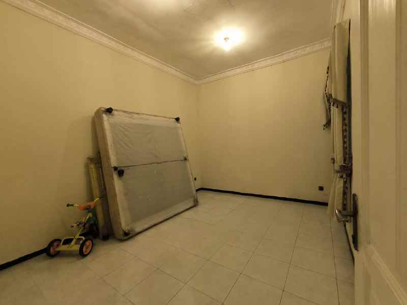 dijual rumah sutorejo timur