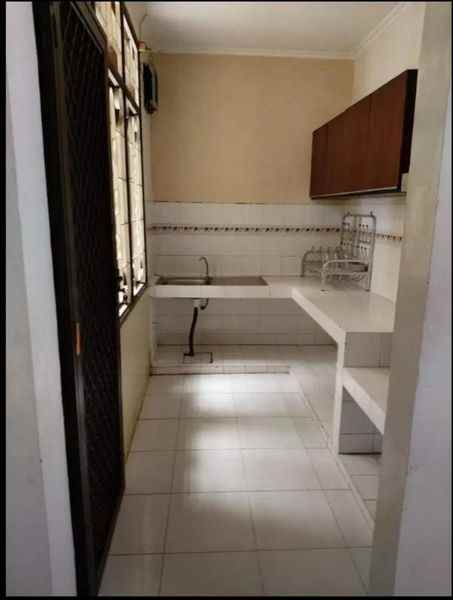 dijual rumah taman puspa raya