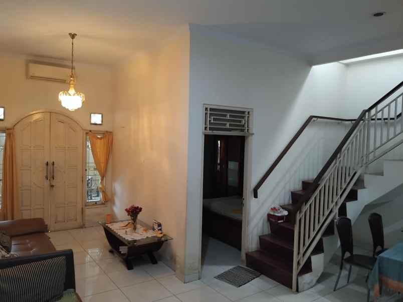 dijual rumah taman tridaya indah 3 jl