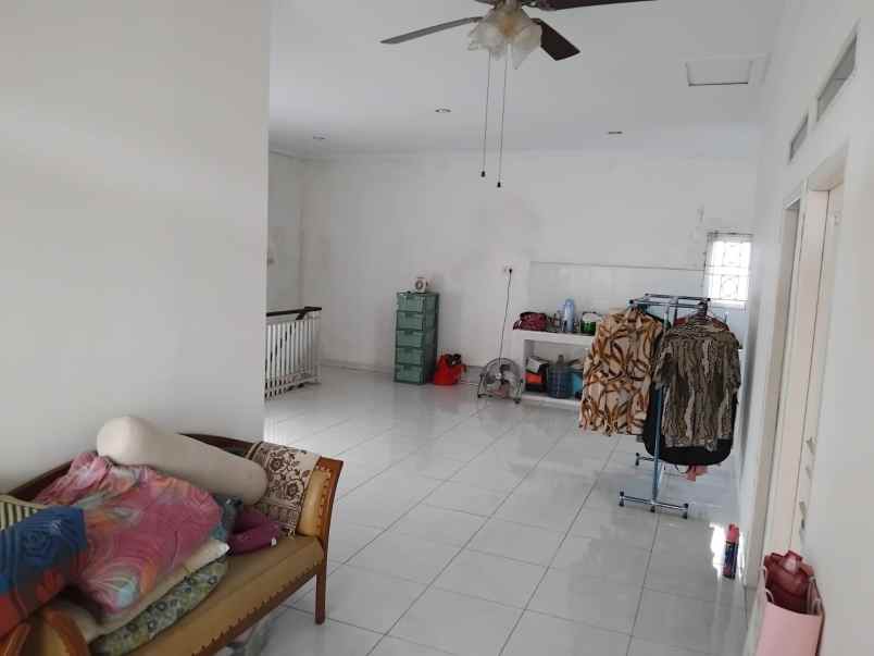 dijual rumah taman tridaya indah 3 jl