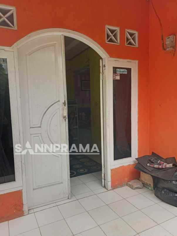 dijual rumah tanah baru