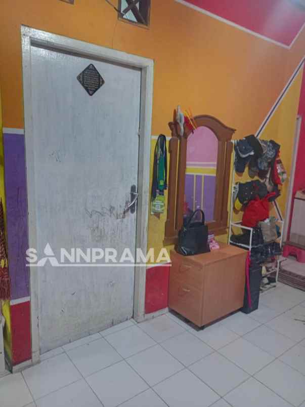 dijual rumah tanah baru