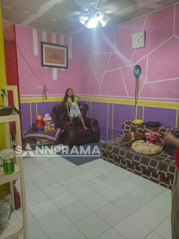 dijual rumah tanah baru