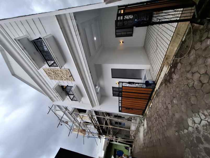 dijual rumah tanah baru
