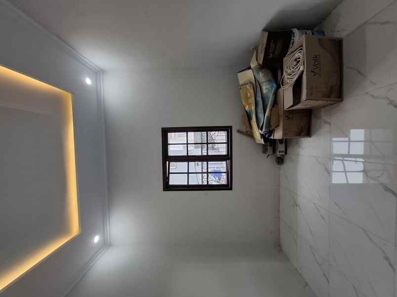 dijual rumah tanah baru