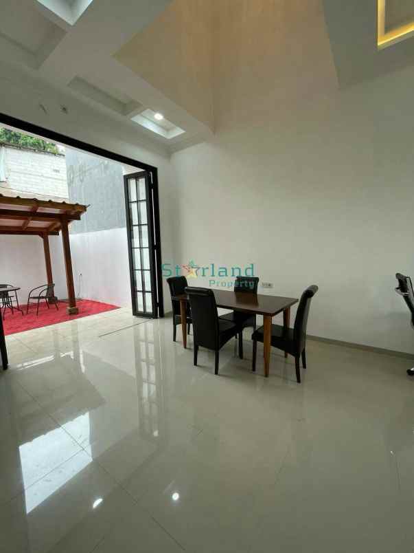 dijual rumah tanah seratus