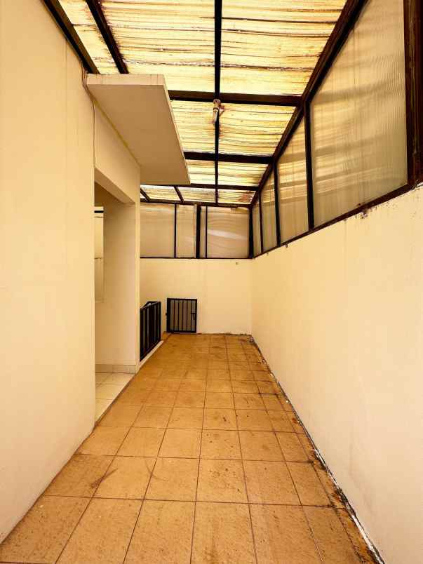 dijual rumah tanjung barat