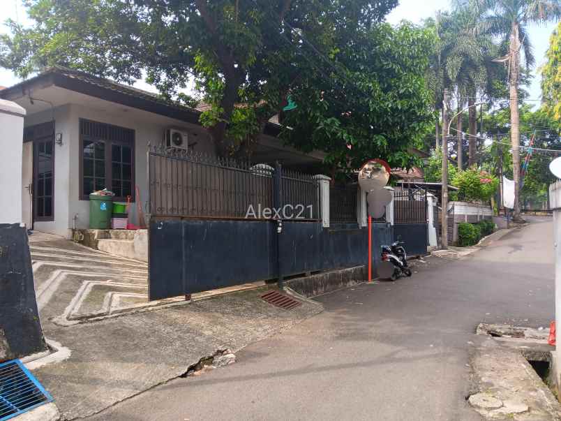 dijual rumah tb simatupang ragunan