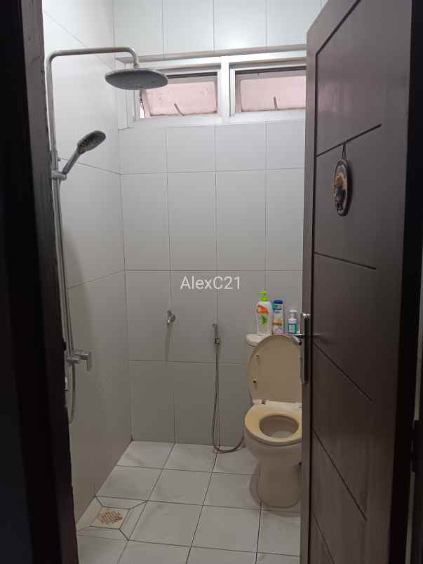 dijual rumah tb simatupang ragunan