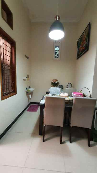 dijual rumah tenggilis mejoyo