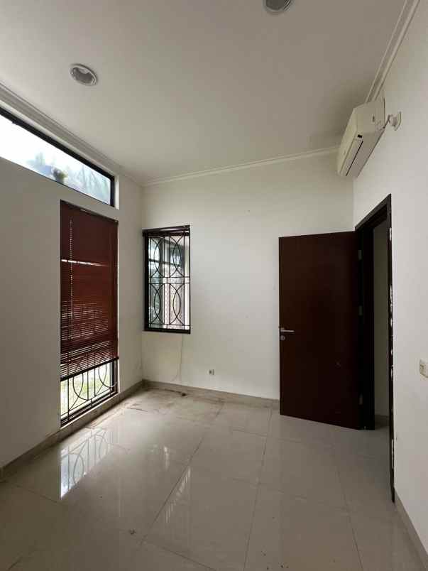 dijual rumah tha atmosphere