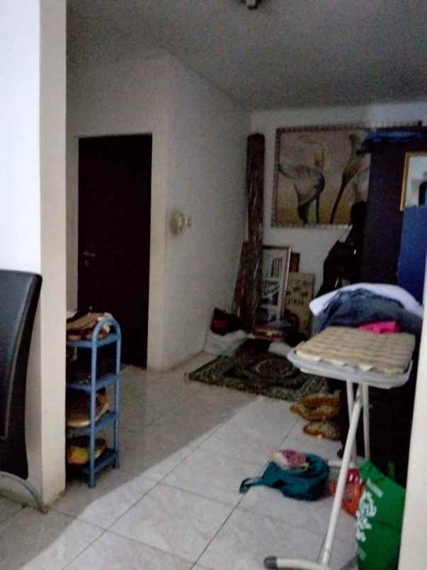 dijual rumah tingkat di gas alam cimanggis depok