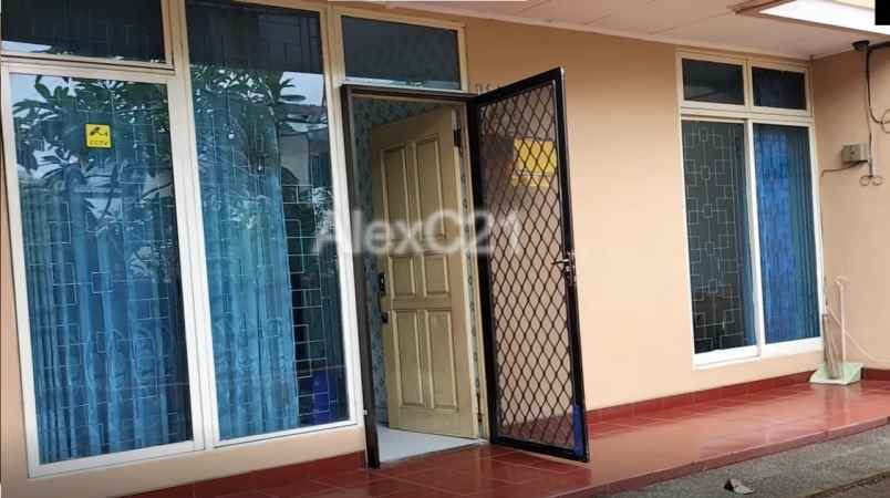 dijual rumah ujung menteng cakung