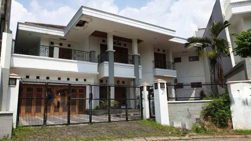 dijual rumah villa gading indah kelapa