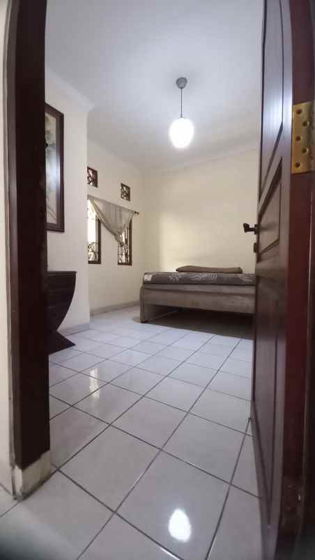 dijual rumah villa indah permai golden