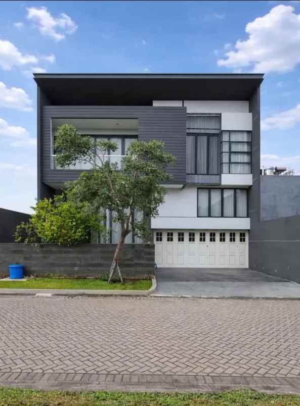 dijual rumah waterfront citraland