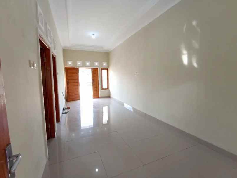 dijual rumah wedomartani kec ngemplak