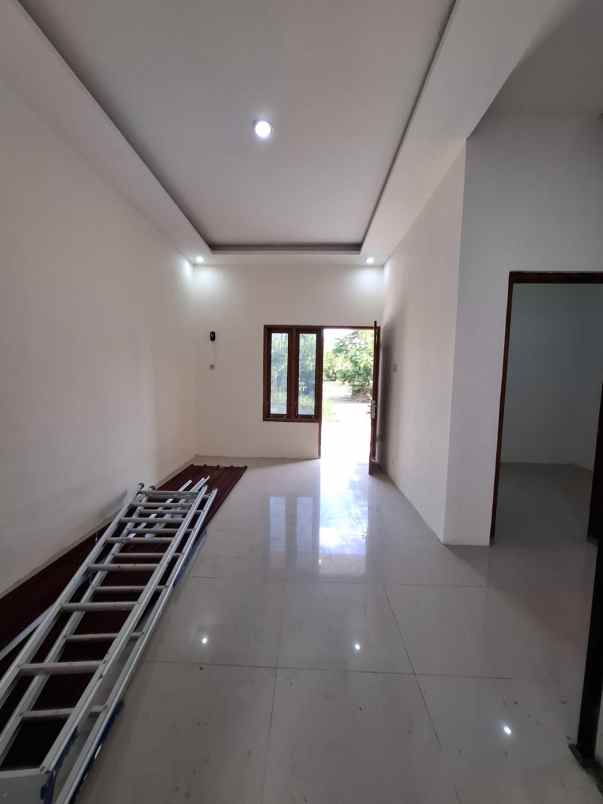 dijual rumah widodomartani