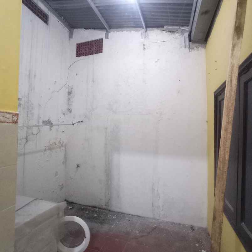 dijual rumah wiguna rungkut