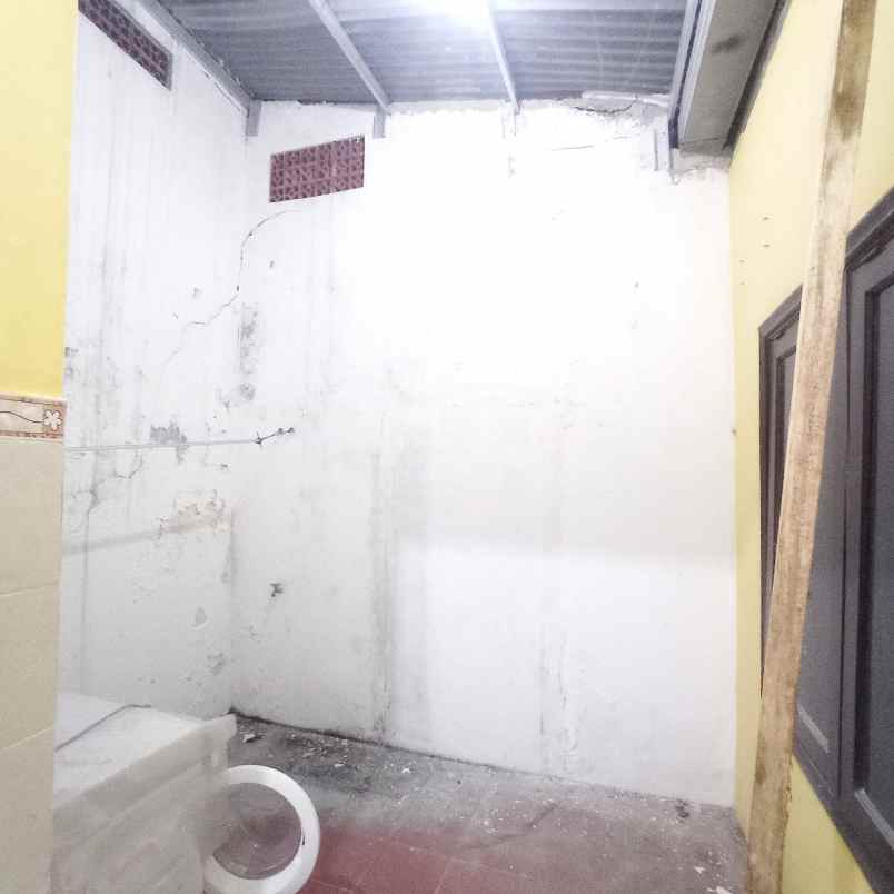 dijual rumah wiguna rungkut