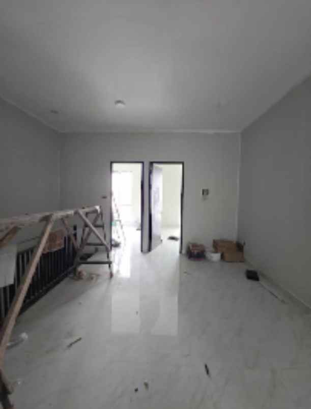 dijual rumah wisma mukti