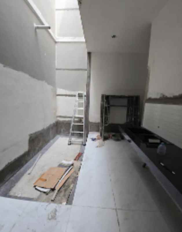 dijual rumah wisma mukti