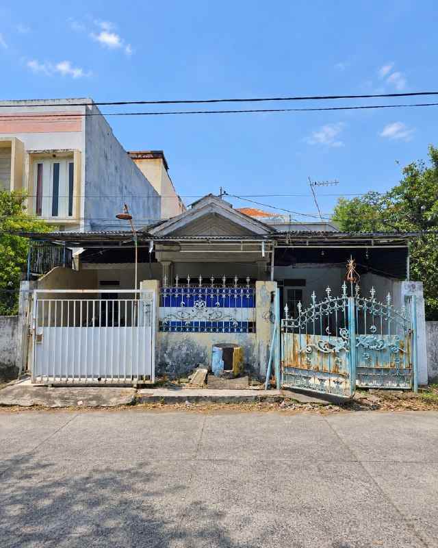dijual rumah wisma permai tengah